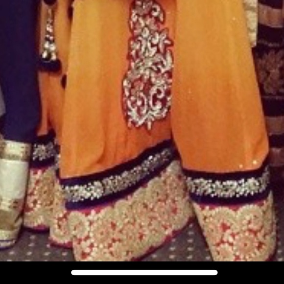 Wedding ghagra - Picture 2 of 3